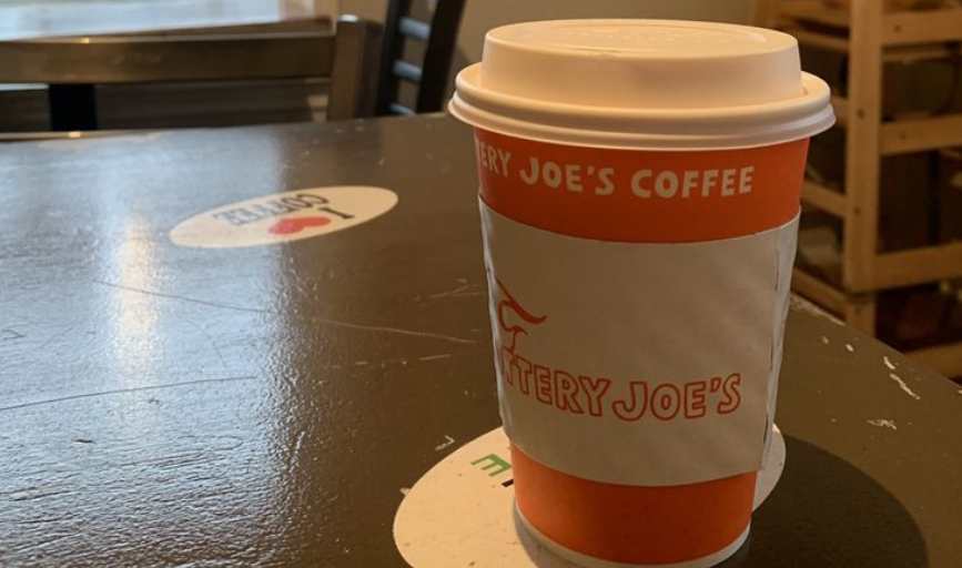 <p style="font-family: 'Poppins', sans-serif; font-weight: 700; font-size:24px;">FRESH COFFEE </p>